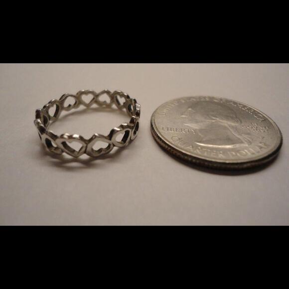 Sterling Silver Endless Inverted Heart Ring, Size 6 - Picture 5 of 6